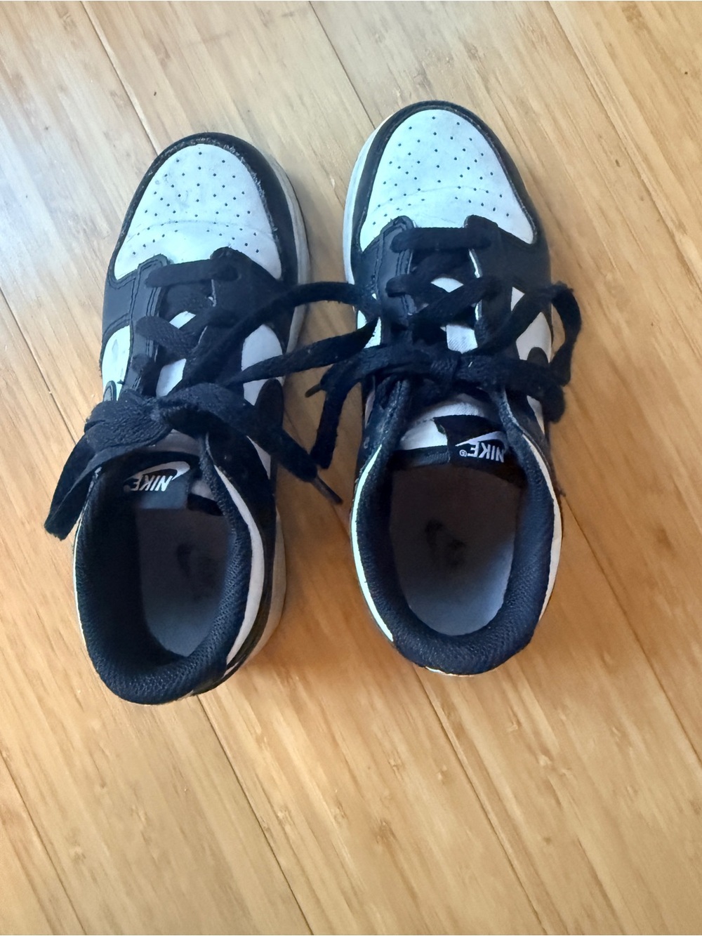 Nike Low Dunks. Size: 1.5